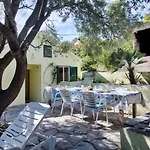 Semesterbostad House Paradiso Vis