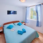 House Paradiso *